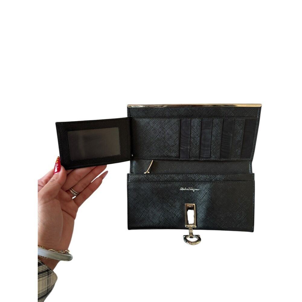 Salvatore Ferragamo Blk Gancino Clip Long Wallet XL835. AUTH - Picture 3 of 9